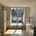 Spacious And Quiet Old Town Appartment