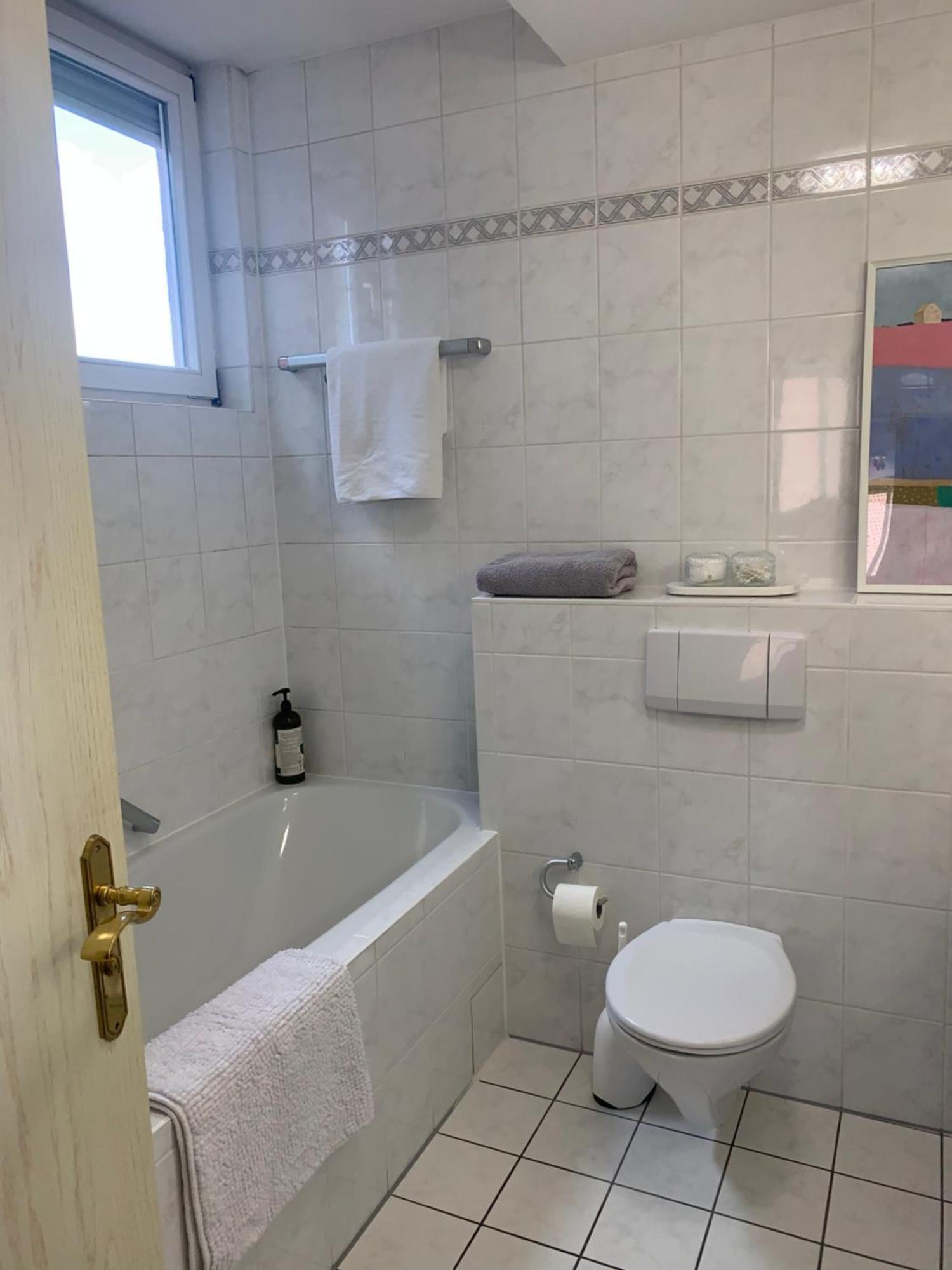 Spacious And Quiet Old Town Apartment Würzburg